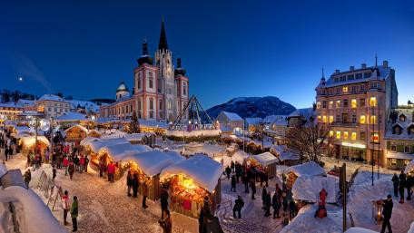 Mariazell Christmas market wallpaper
