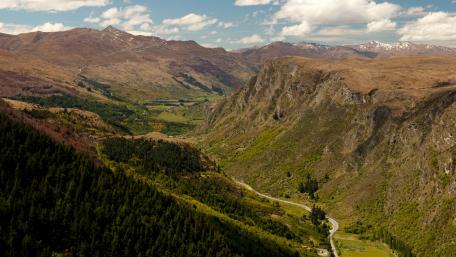 Majestic Mountain Valley Landscape wallpaper