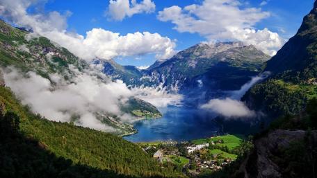 Geiranger (Norway) wallpaper