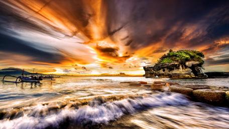 Serene Sunset Over Island Waters wallpaper