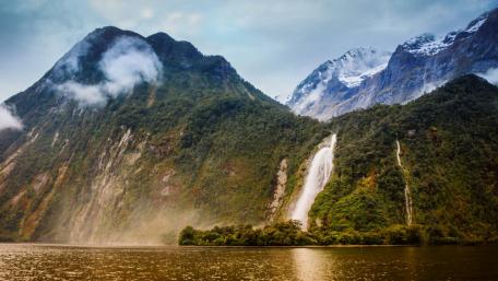Milford Sound wallpaper