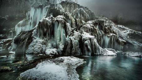 Frozen waterfall wallpaper