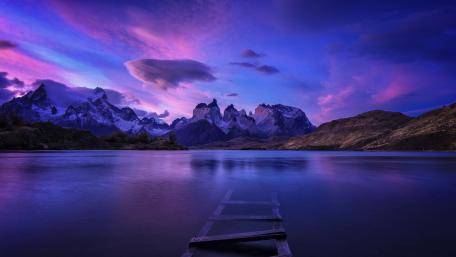Cerro Paine Grande, Torres del Paine National Park wallpaper
