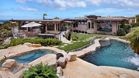 Stunning Luxury Cottage Oasis Elegance wallpaper