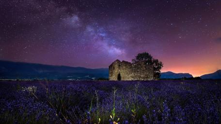 Enchanting Ruins Under the Milky Way Night Sky wallpaper