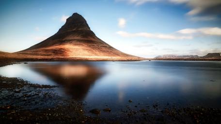 Kirkjufell Mountain wallpaper