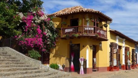 House in Trinidad wallpaper