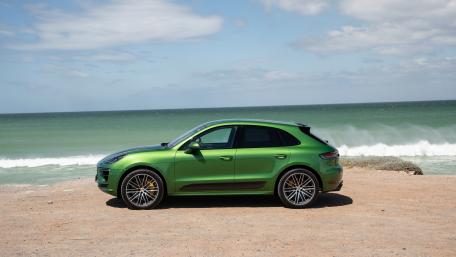 Porsche Macan Turbo wallpaper