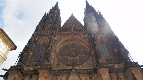 Church of St. Vita in Prague wallpaper