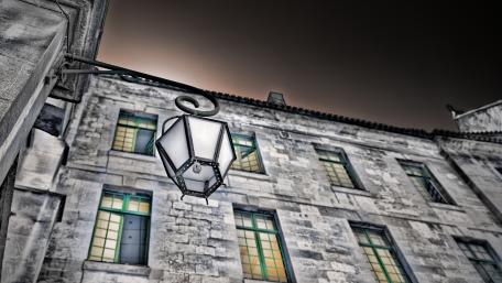 Building lantern wallpaper