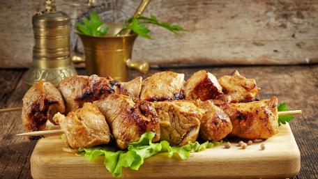 Savory Grilled Kebab Delights wallpaper