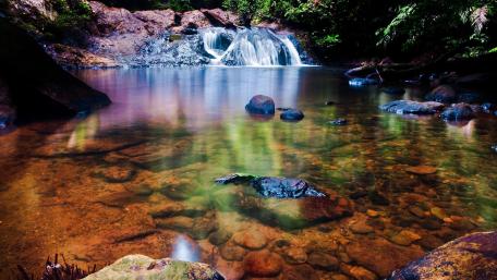 Crystal Clear Water! wallpaper