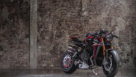 Sleek MV Agusta Rush 1000 Motorcycle Displayed in Urban Setting wallpaper