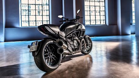 Ducati Diavel Carbon wallpaper
