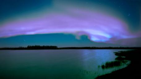 Purple Aurora Borealis wallpaper