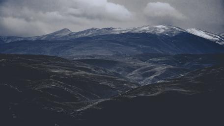 Mysterious Mountain Peaks wallpaper