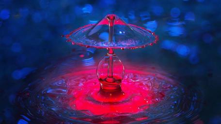 Liquid Harmony in Red and Blue wallpaper