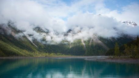 Serenity by the Mountain Lake wallpaper