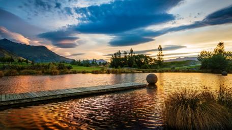 Sunset on lake wallpaper
