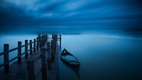 Sunken boat wallpaper