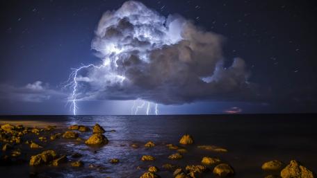 Thunderstorm over the Sea at Night wallpaper