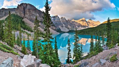 Moraine Lake, Banff wallpaper