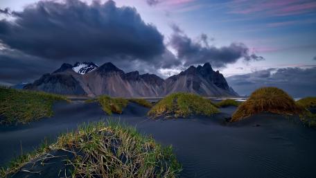 Vestrahorn Mountains, Iceland wallpaper