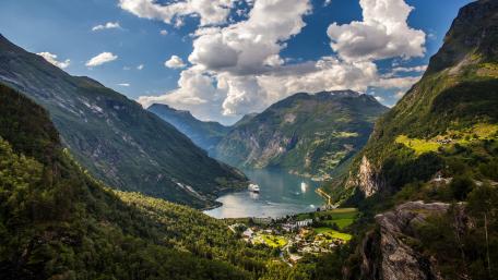 Geirangerfjord wallpaper