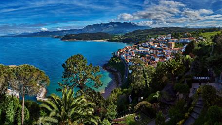 Lastres wallpaper