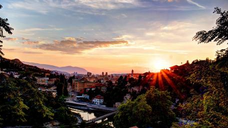 Breathtaking Sunset Over a Cityscape View wallpaper