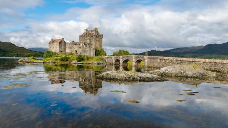Eilean Donan Castle wallpaper