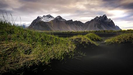 Stokksnes (Vatnajokull National Park) wallpaper