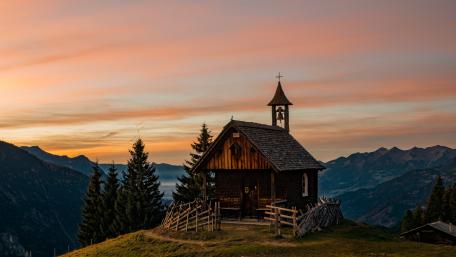 Kapelle Rellseck Wooden chapel in Austria wallpaper