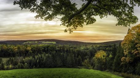Serene Hills Under a Majestic Sky wallpaper