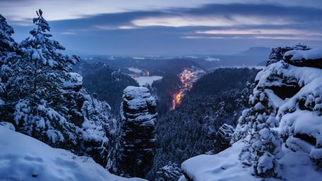 Saxon Switzerland National Park in winter wallpaper