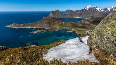 Lofoten Islands coast wallpaper