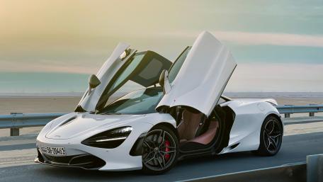 Elegance on Asphalt wallpaper