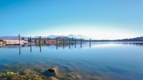 Peaceful Lakeside Morning in 8K wallpaper