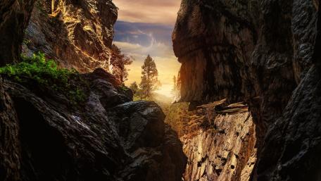 Grindelwald Glacier Gorge wallpaper