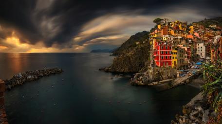 Riomaggiore, Cinque Terre wallpaper