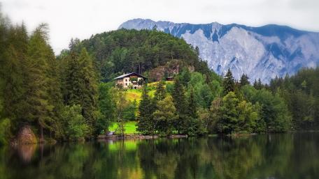 Tyrol wallpaper