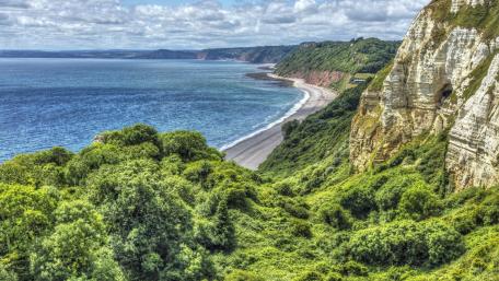 Breathtaking Coastal Escape on a Sunny Day wallpaper