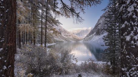 Shavlinskoe Lake wallpaper