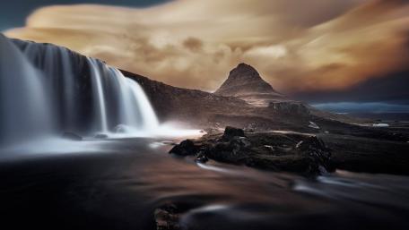 Kirkjufell wallpaper