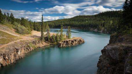 Yukon River wallpaper