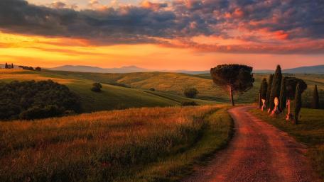 Tuscany wallpaper
