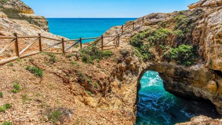 Natural Bridge by the Sea Viewpoint wallpaper