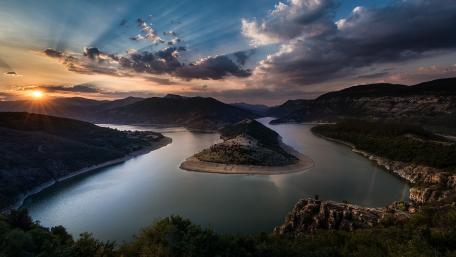 Aarda river bend wallpaper
