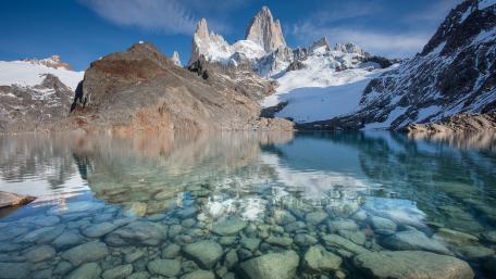 Laguna de los Tres wallpaper