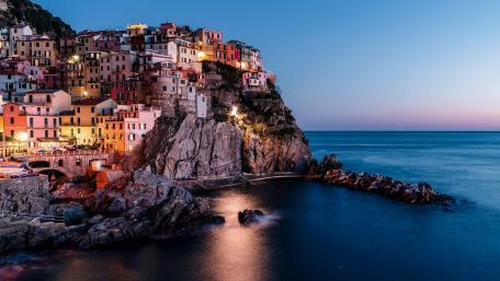 Manarola evening (Cinque Terre National Park) wallpaper